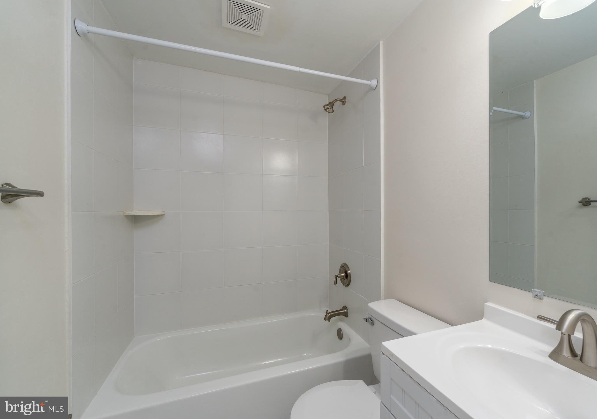 FEDERAL HILL HISTORIC DISTRICT - Residential Lease