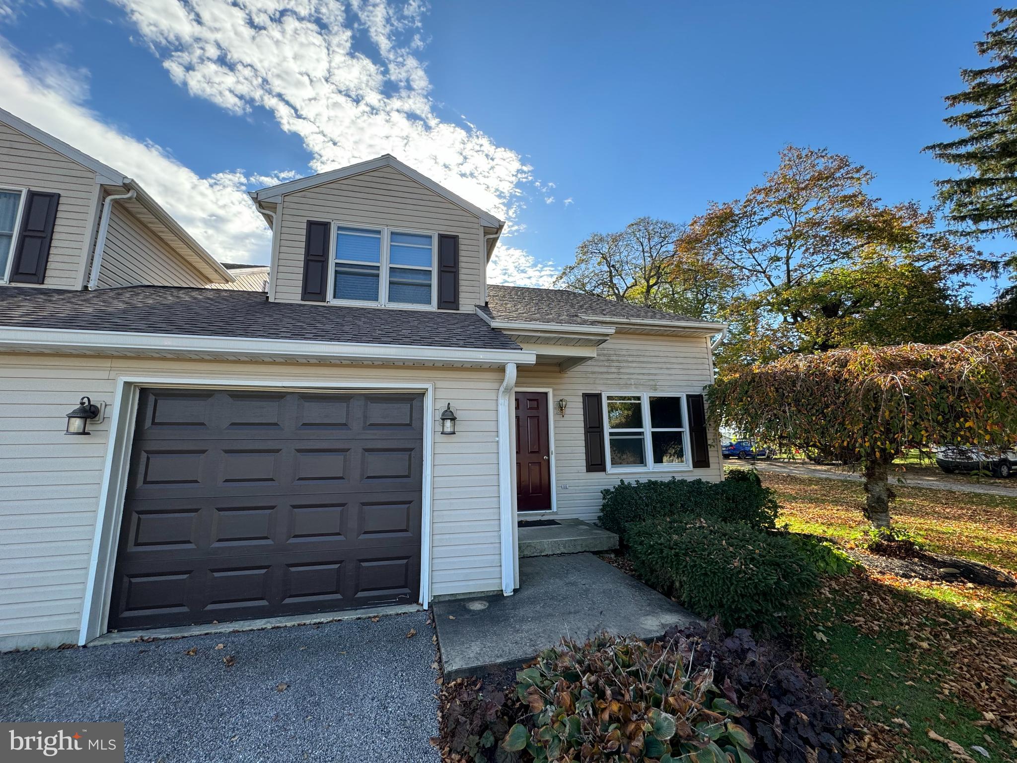 CROSSROADS BORO - Residential Lease