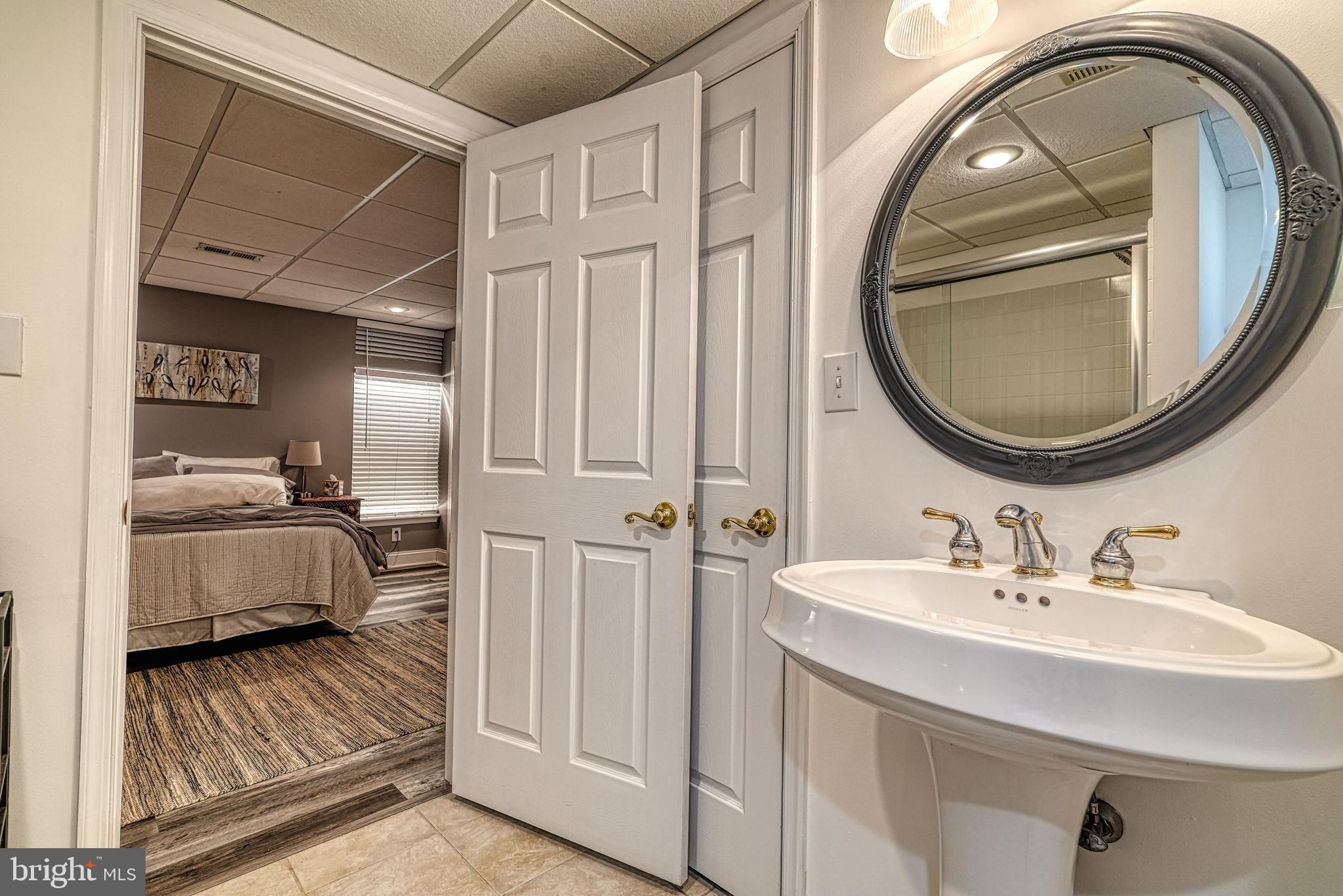 RIVERWOODS - Residential