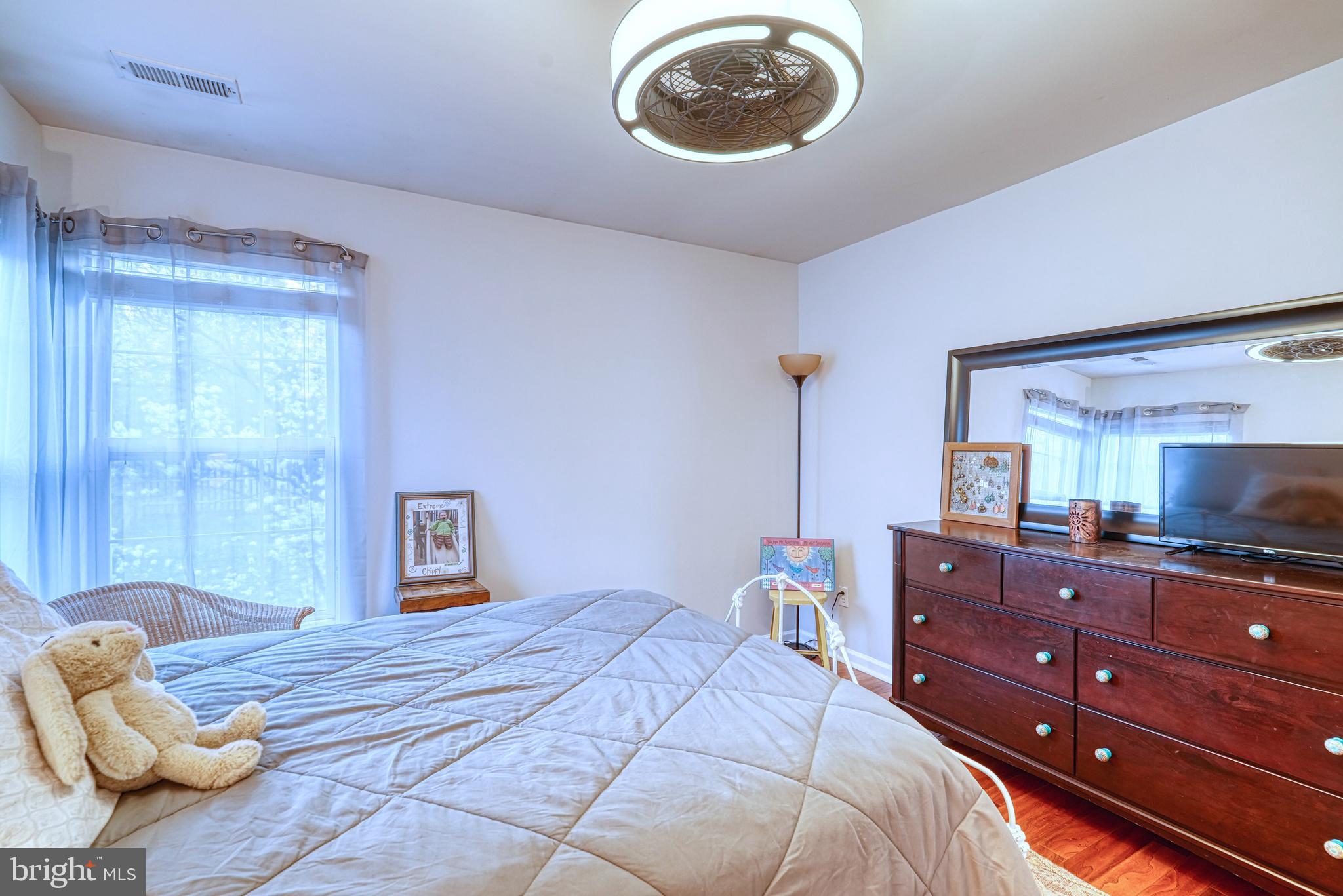 RIVERWOODS - Residential