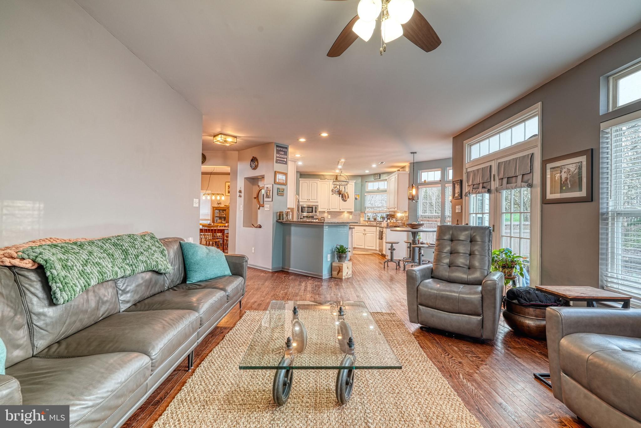 RIVERWOODS - Residential