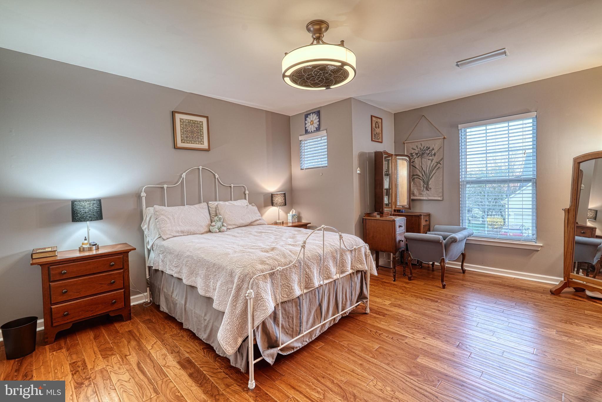 RIVERWOODS - Residential