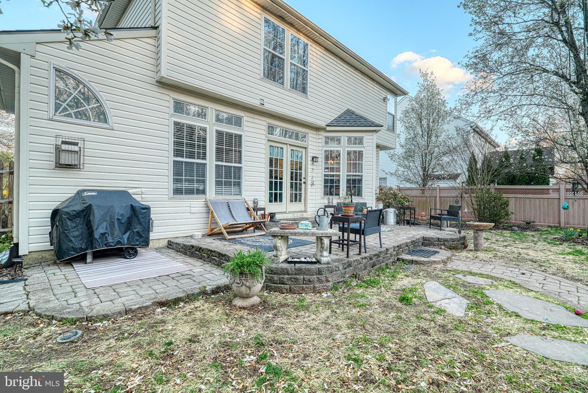 RIVERWOODS - Residential