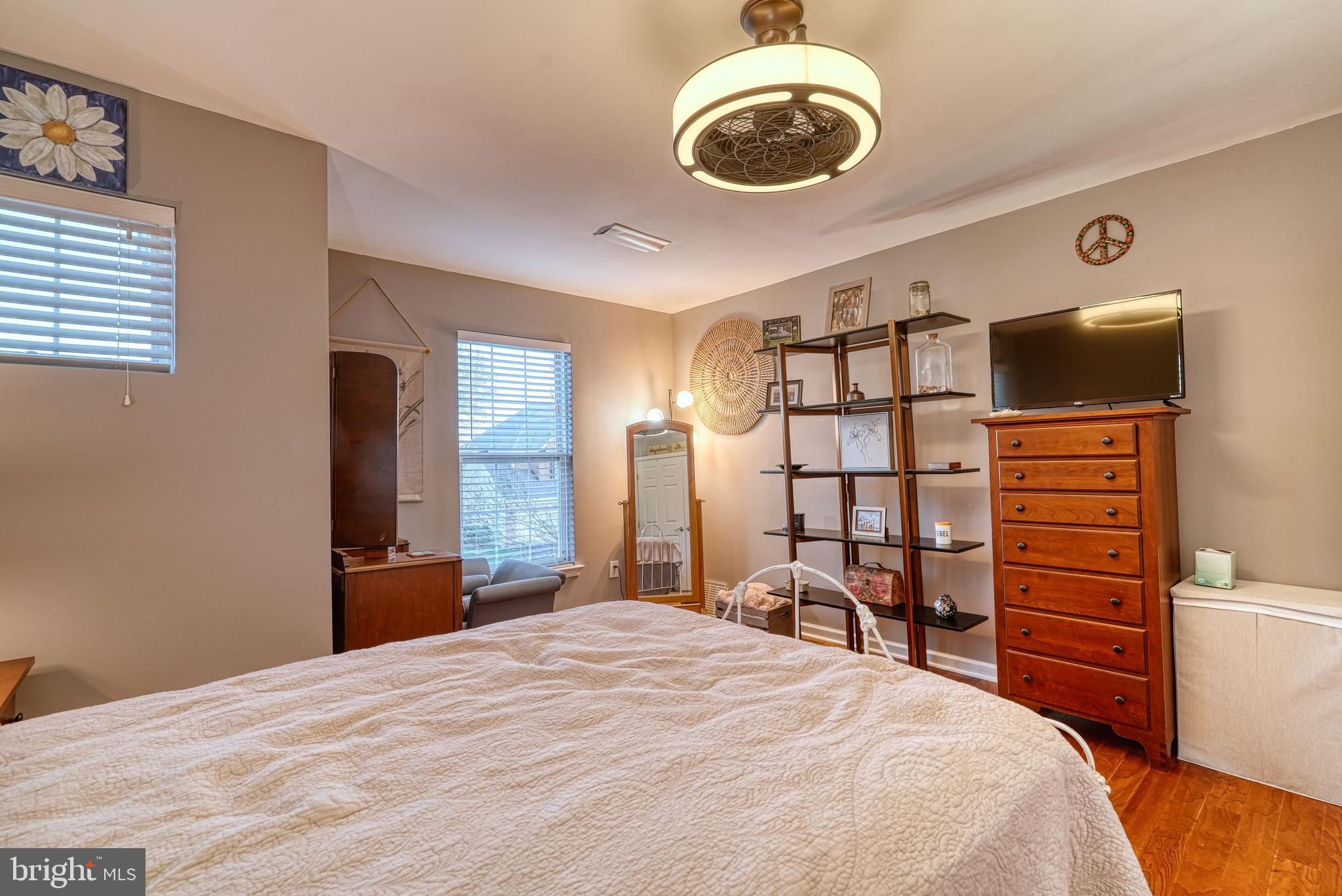 RIVERWOODS - Residential