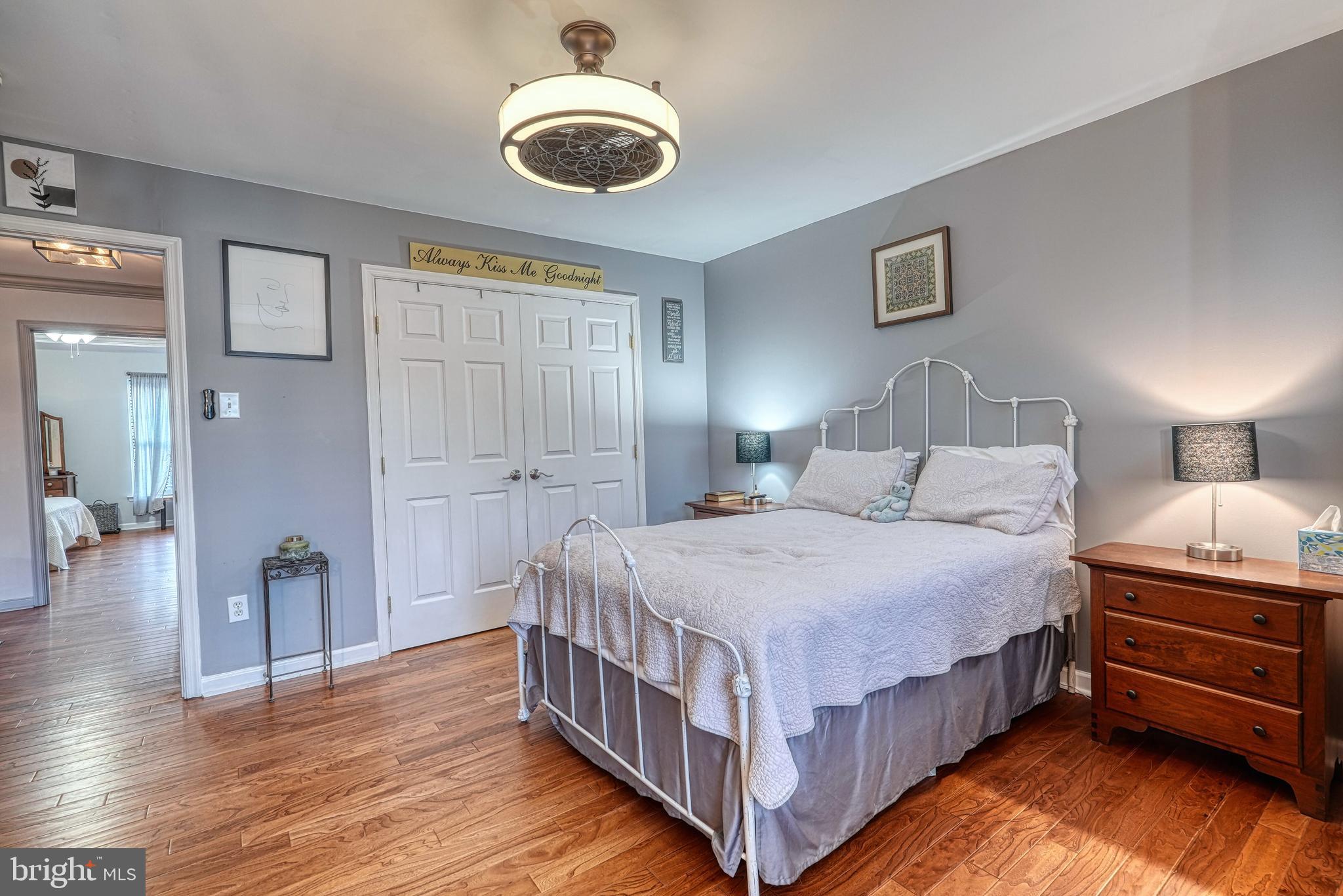 RIVERWOODS - Residential