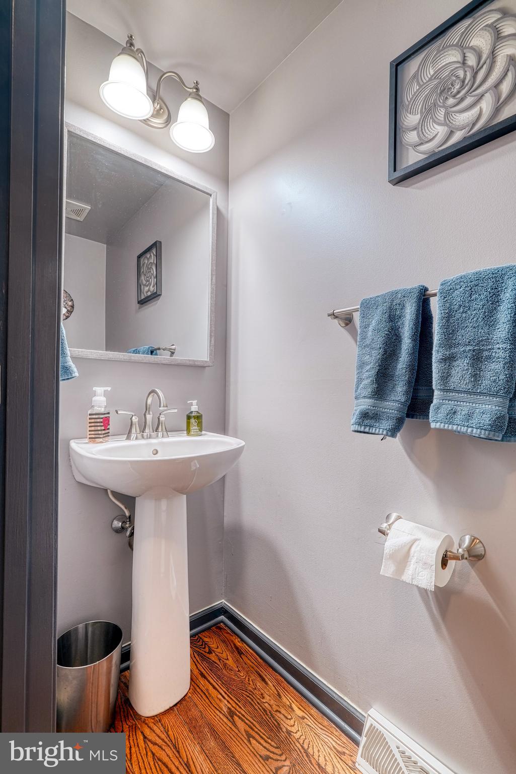 RIVERWOODS - Residential