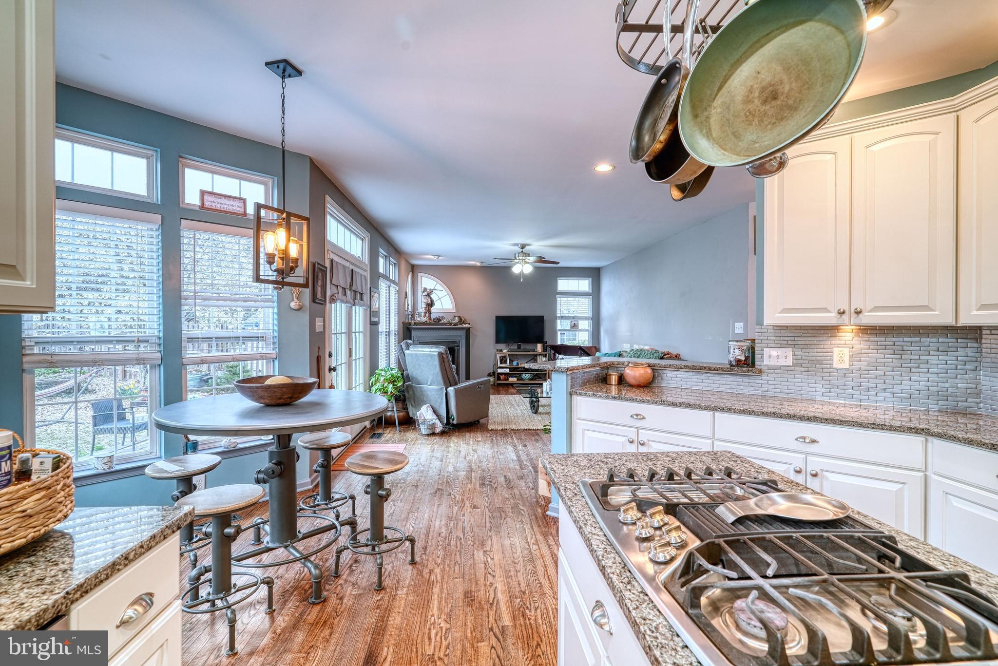 RIVERWOODS - Residential