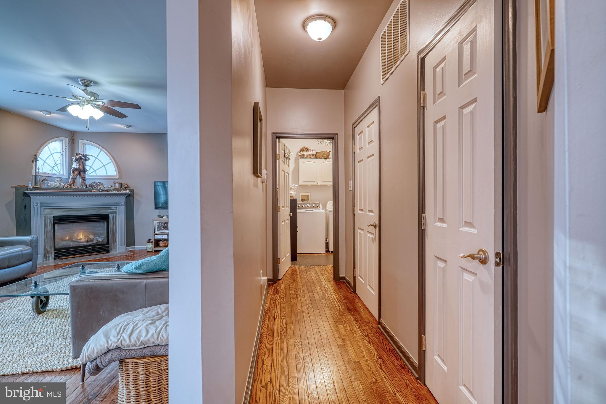 RIVERWOODS - Residential