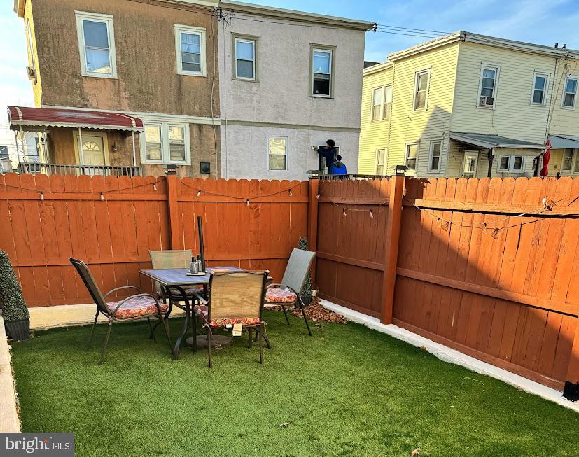 YEADON - Residential