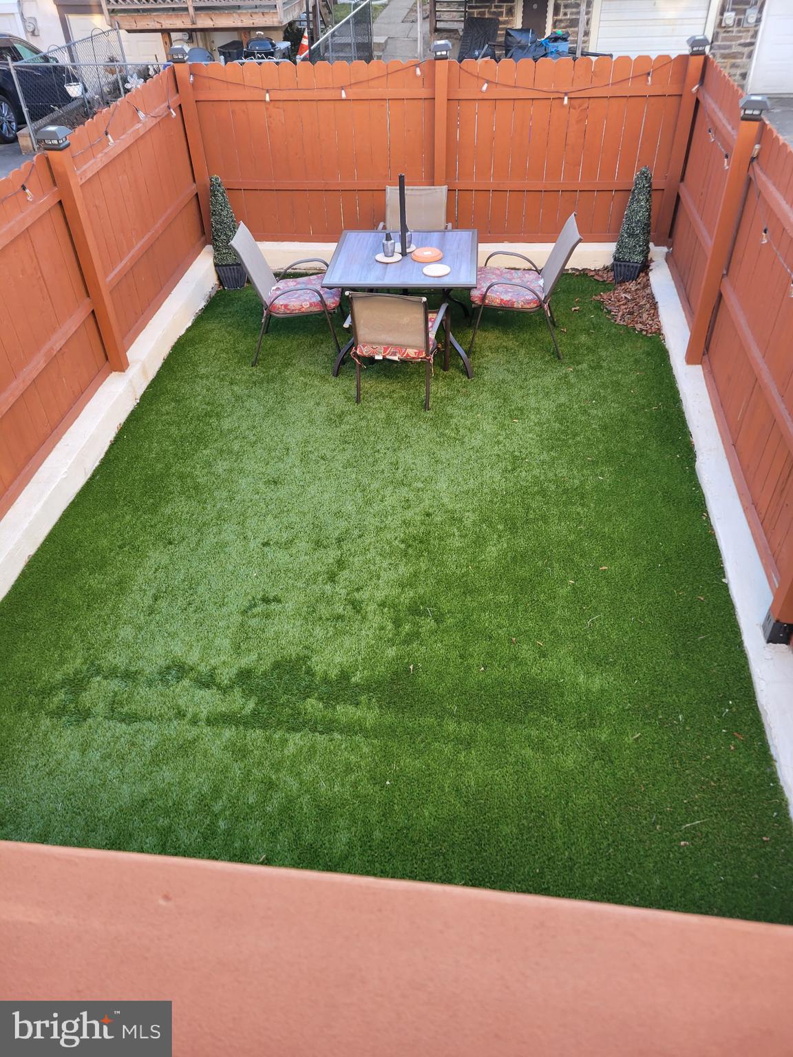 YEADON - Residential