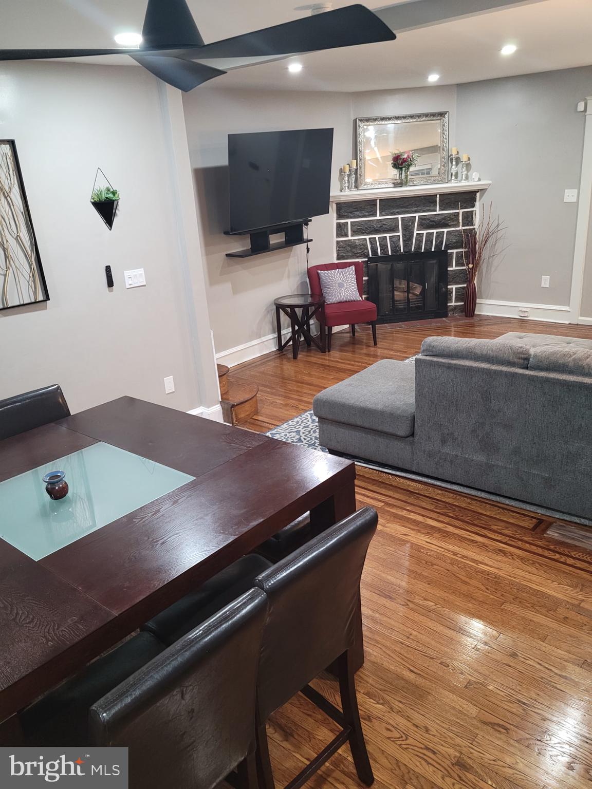 YEADON - Residential