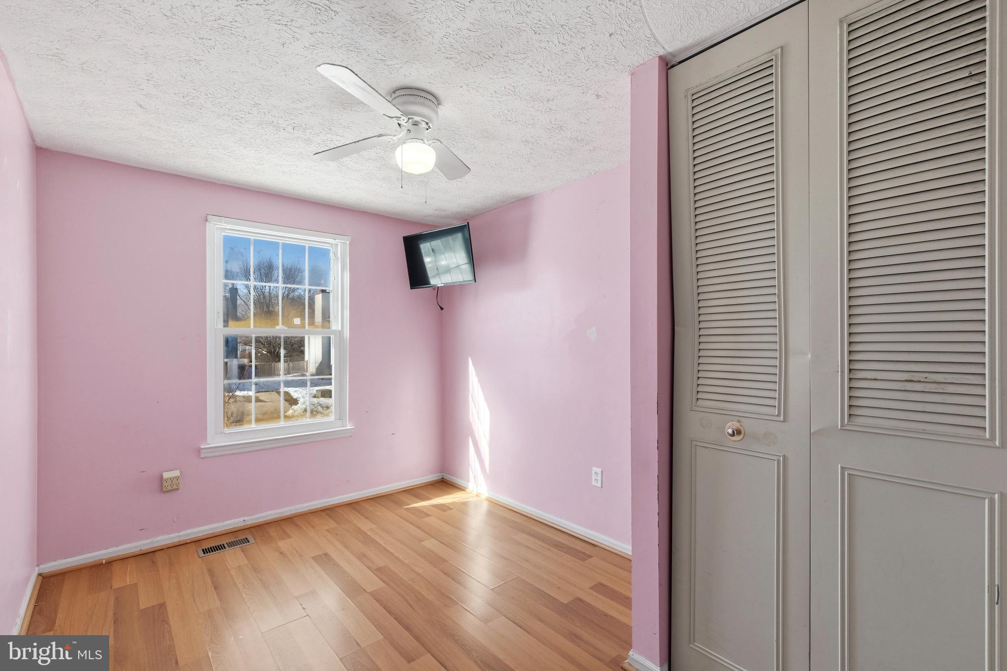 WOODBRIDGE CENTER - Residential