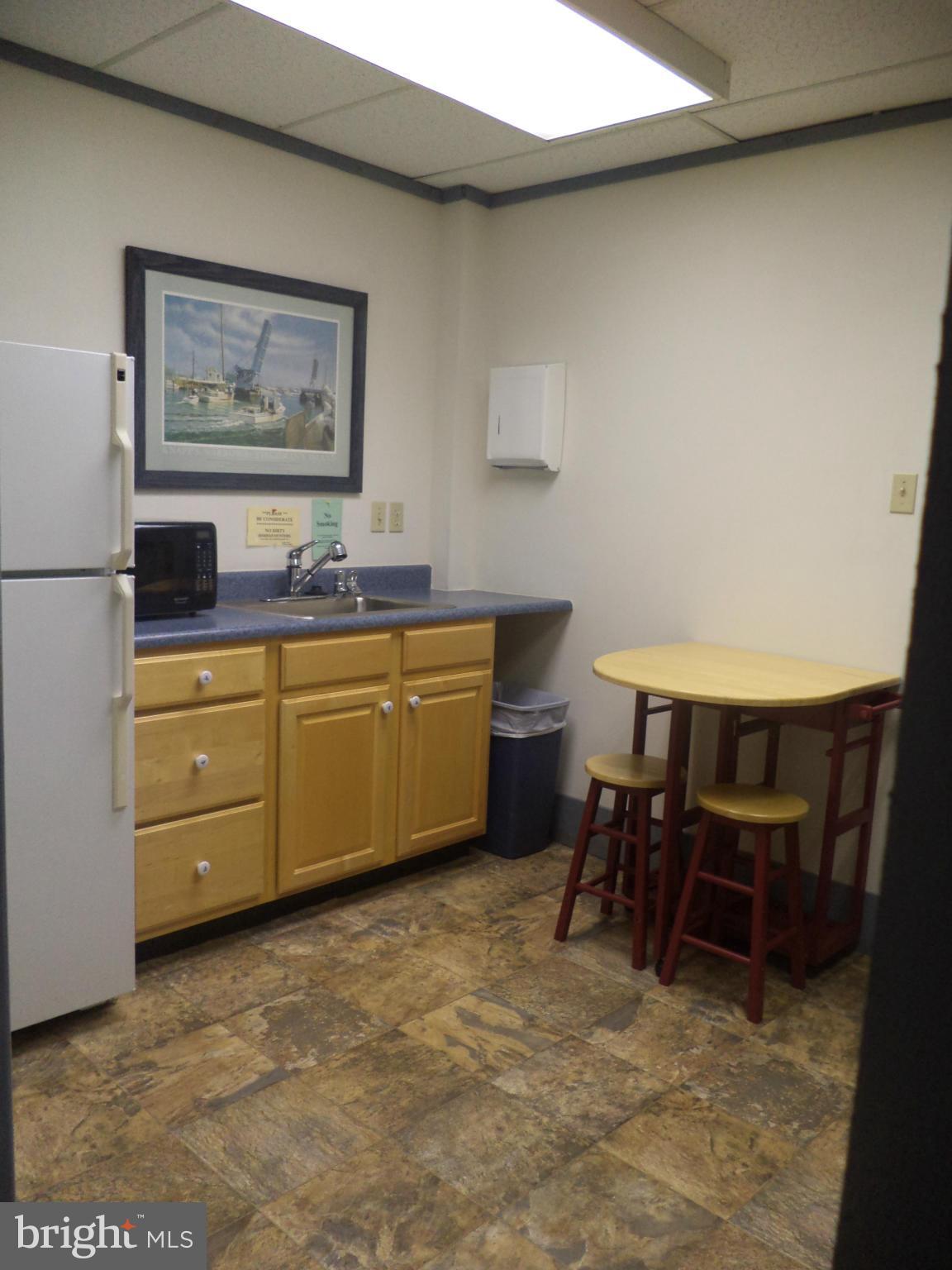 BEECHLEY SQUARE INDUSTRI - Commercial Lease