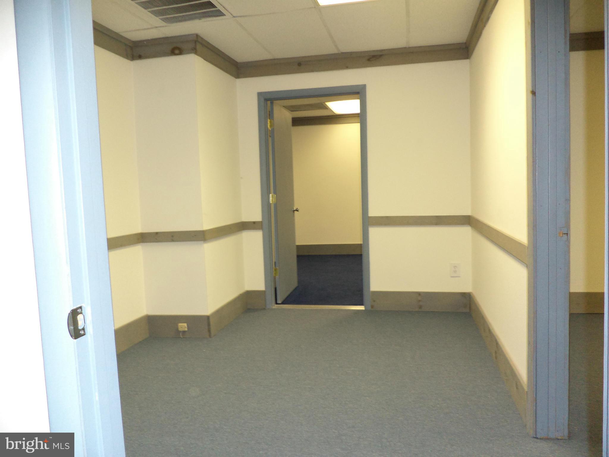 BEECHLEY SQUARE INDUSTRI - Commercial Lease