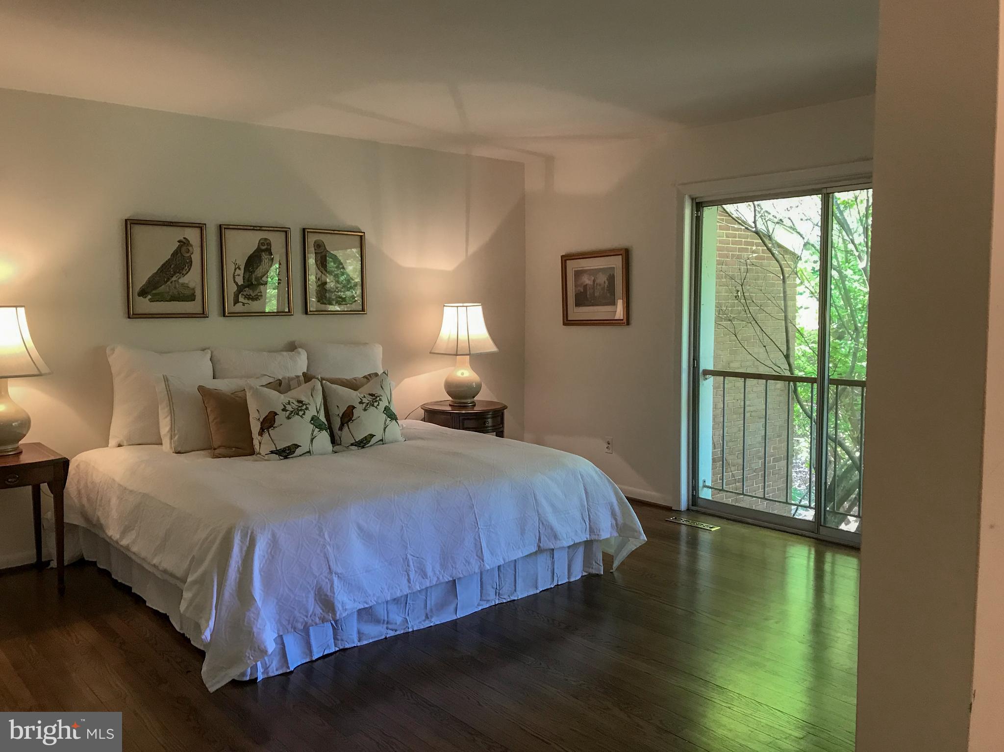 CROSS KEYS - Residential