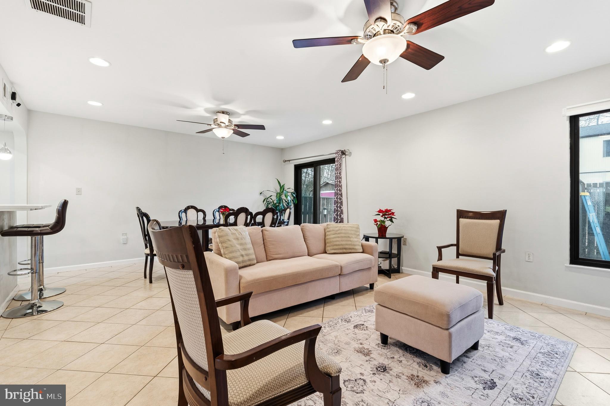 LAYTONIA - Residential