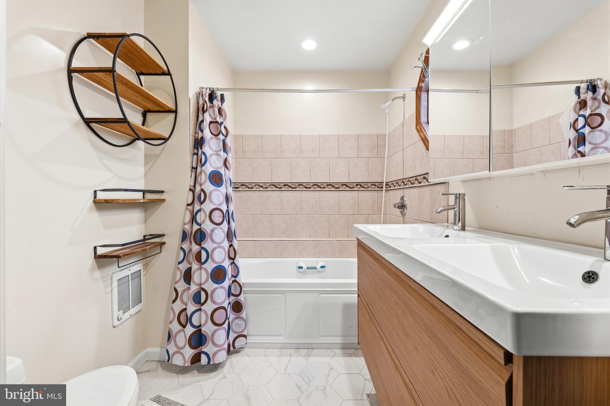 LAYTONIA - Residential