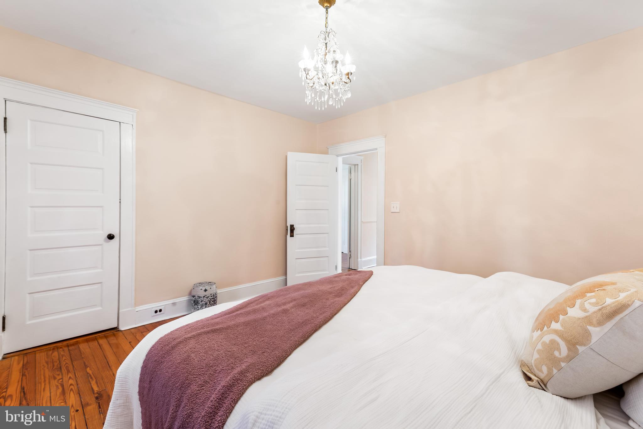 TUXEDO PARK - Residential Lease