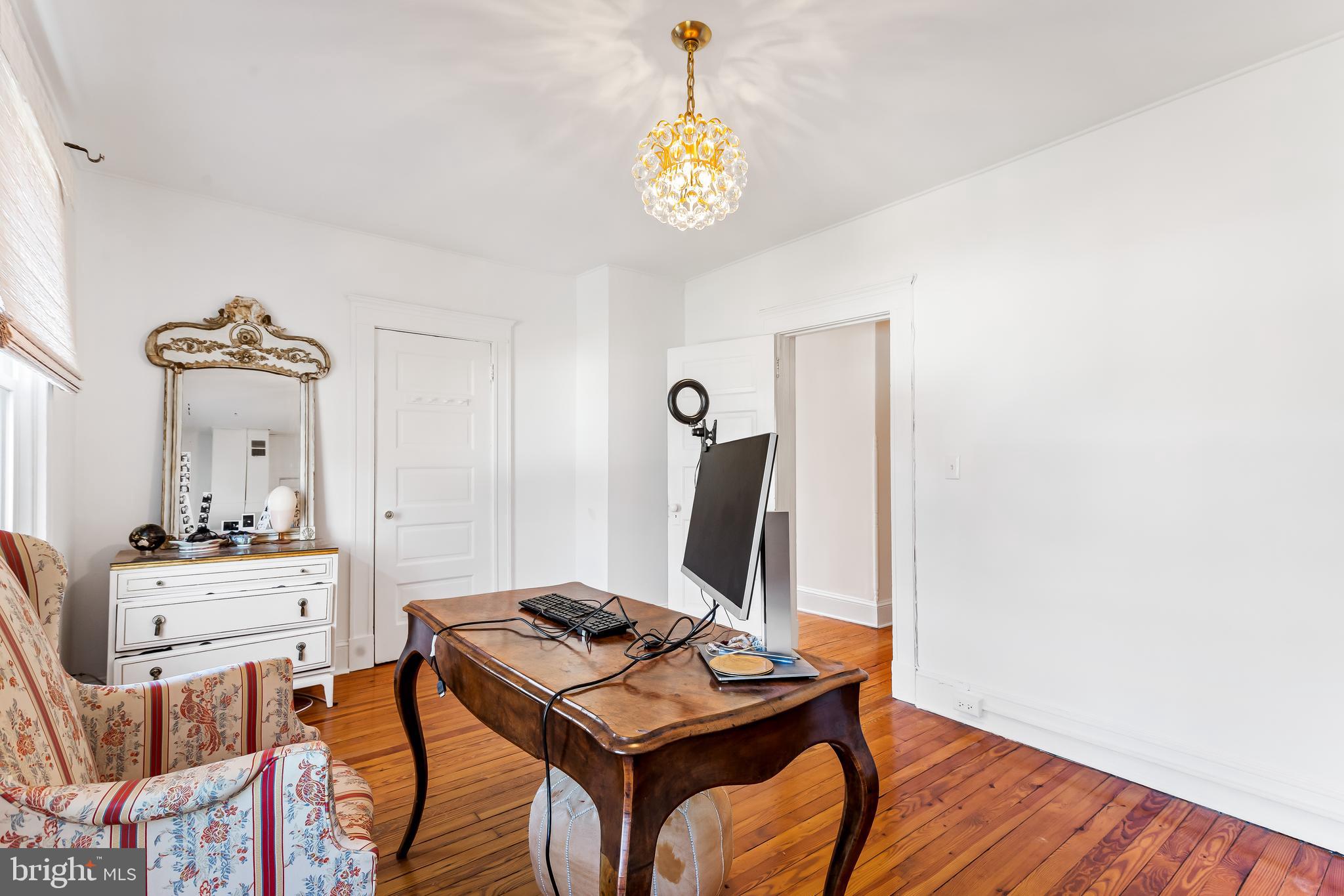 TUXEDO PARK - Residential Lease