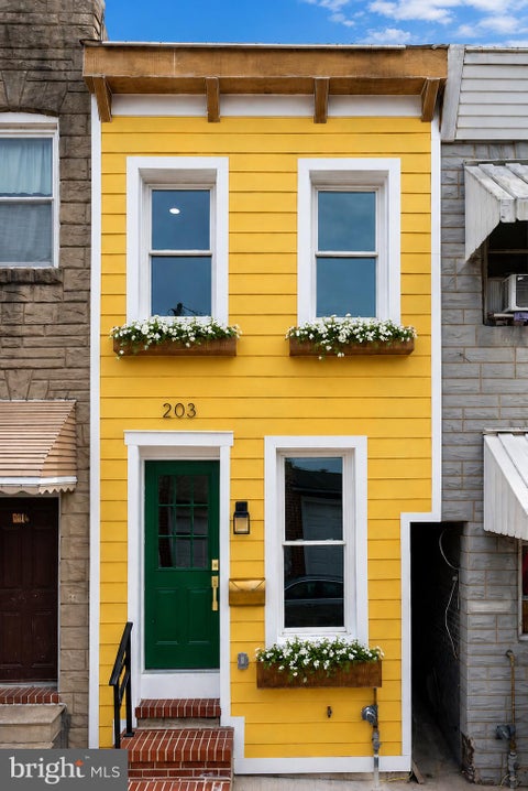 Townhouse For Sale - 203 S Madeira Street<br/> BALTIMORE, MD 21231