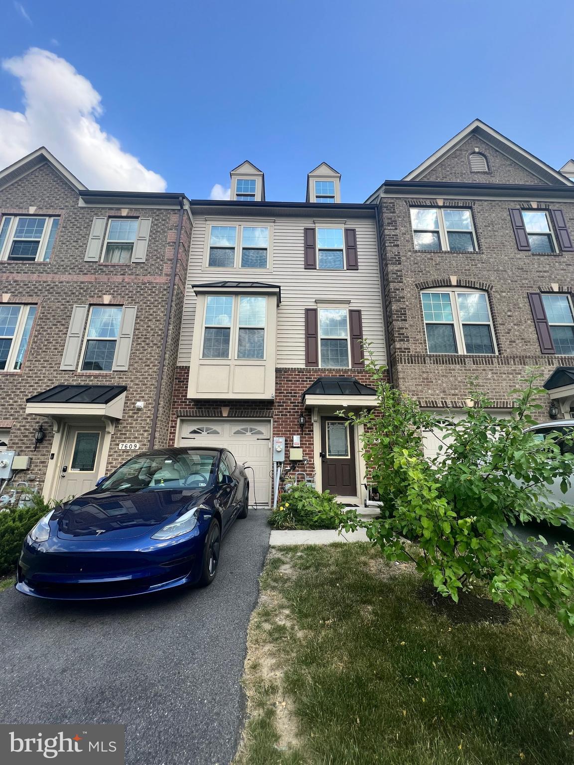 Welcome to this charming 3 BR/2.5 BA townhome nestled in the desirable Hanover neighborhood. As you step into this inviting residence, you'll find a carpeted first level, offering a spacious area that can be utilized as a cozy family room or versatile living space to suit your needs. The main level boasts beautiful hardwood flooring, enhancing the overall appeal of the home. Enjoy the abundant natural lighting that fills the spacious living area, creating an inviting ambiance for relaxation and entertaining. The kitchen and dining area showcase elegant granite countertops, a convenient breakfast bar, modern cabinetry, and stainless steel appliances, providing a delightful culinary experience. Additionally, this level features a convenient powder room and grants access to a deck, perfect for outdoor enjoyment. The upper level comprises three generously sized bedrooms, each offering ample closet space to accommodate your belongings. Two full bathrooms provide comfort and convenience for the whole household. For your laundry needs, a washer and dryer are conveniently included. The attached garage and driveway parking add to the convenience and accessibility of this townhome!
Local attractions:
- Arundel Mills Mall: A large shopping mall with a wide range of stores, restaurants, and entertainment options.
- Live! Casino & Hotel: A popular destination for gambling, dining, and live entertainment.
- Maryland Live! Casino: A state-of-the-art casino offering table games, slot machines, and live entertainment.
- Guinness Open Gate Brewery & Barrel House: A brewery and taproom where visitors can enjoy craft beers and brewery tours.
- National Electronics Museum: A museum showcasing the history of electronic technology with exhibits and interactive displays.
Nearby highways:
- Interstate 295 (I-295): A major highway connecting Hanover to the wider Baltimore-Washington metropolitan area.
- Maryland Route 100 (MD-100): A local highway that provides convenient access to other parts of Maryland, including nearby cities and attractions.
Pets are considered on a case-by-case basis and with additional non-refundable pet fee!
Application Qualifications: Minimum monthly income 3 times the tenant’s portion of the monthly rent, acceptable rental history, acceptable credit history and acceptable criminal history. More specific information provided with the application.
All Bay Management Group residents are automatically enrolled in the Resident Benefits Package (RBP) for $39.95/month, which includes renters insurance, credit building to help boost your credit score with timely rent payments, $1M Identity Protection, HVAC air filter delivery (for applicable properties), move-in concierge service making utility connection and home service setup a breeze during your move-in, our best-in-class resident rewards program, and much more! The Resident Benefits Package is a voluntary program and may be terminated at any time, for any reason, upon thirty (30) days’ written notice. Tenants that do not upload their own renters insurance to the Tenant portal 5 days prior to move in will be automatically included in the RBP and the renters insurance program. More details upon application.