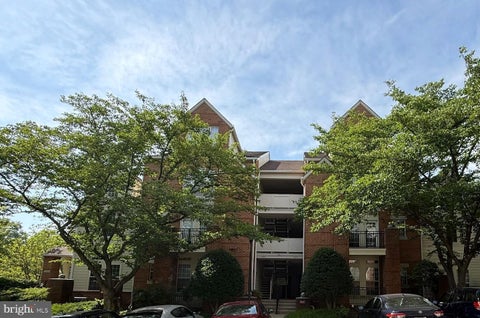 Photo of 1367 Garden Wall Circle #710, RESTON, VA 20194 (MLS # VAFX2318868)