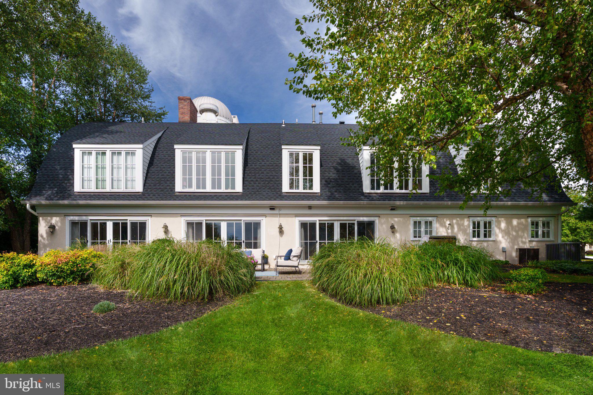 8 FLANDERS VALLEY COURT