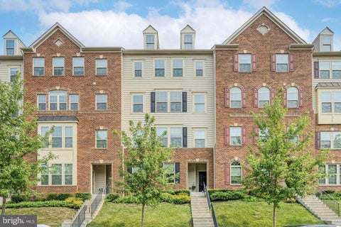 Condo For Sale - 42110 Winning Glory Drive<br/> Loudoun County, ALDIE, VA 20105