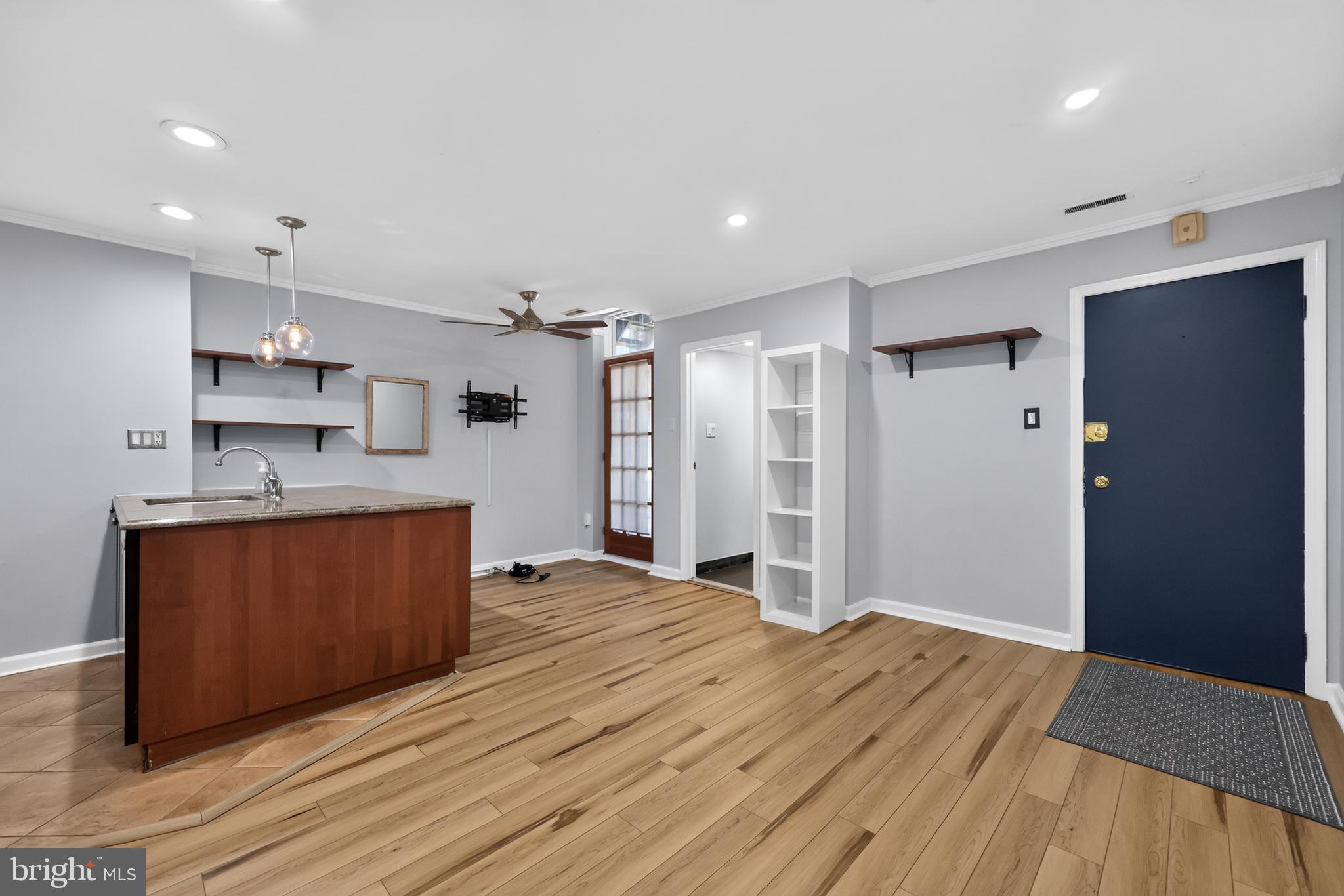 1828 GREEN STREET 2F