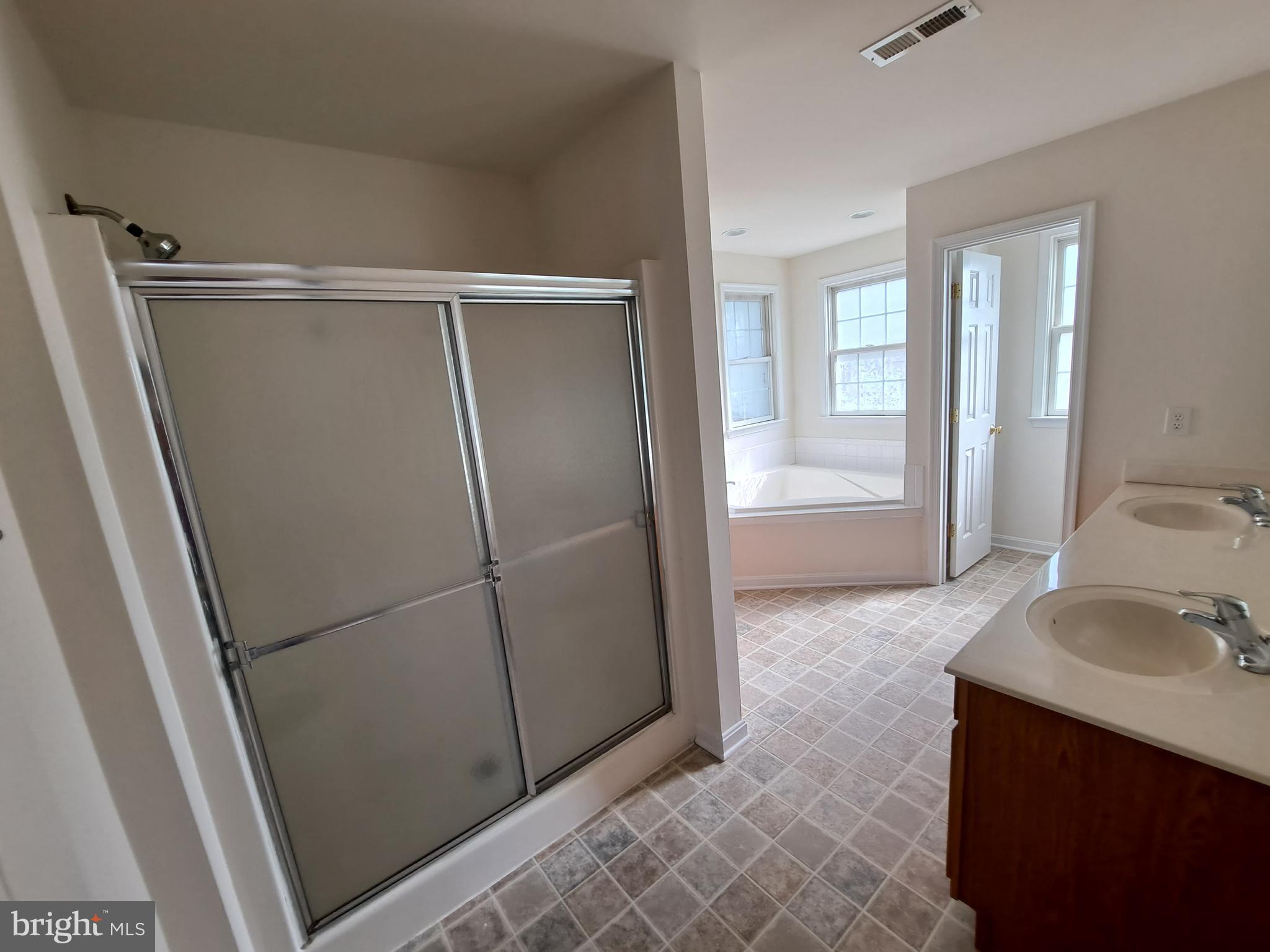 LADYSMITH VILLAGE - Residential Lease