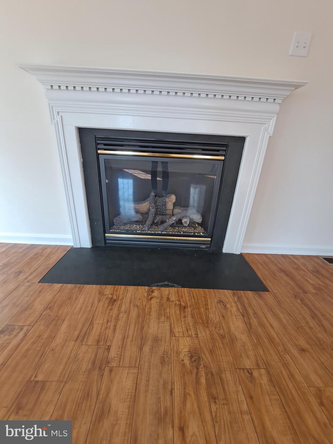 LADYSMITH VILLAGE - Residential Lease