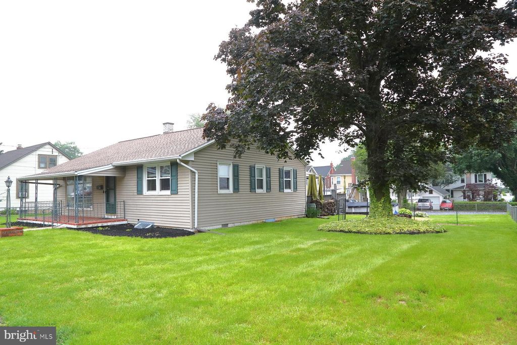 Photo of 261 Lumber Street, MOUNT JOY, PA 17552 (MLS # PALA2070660)