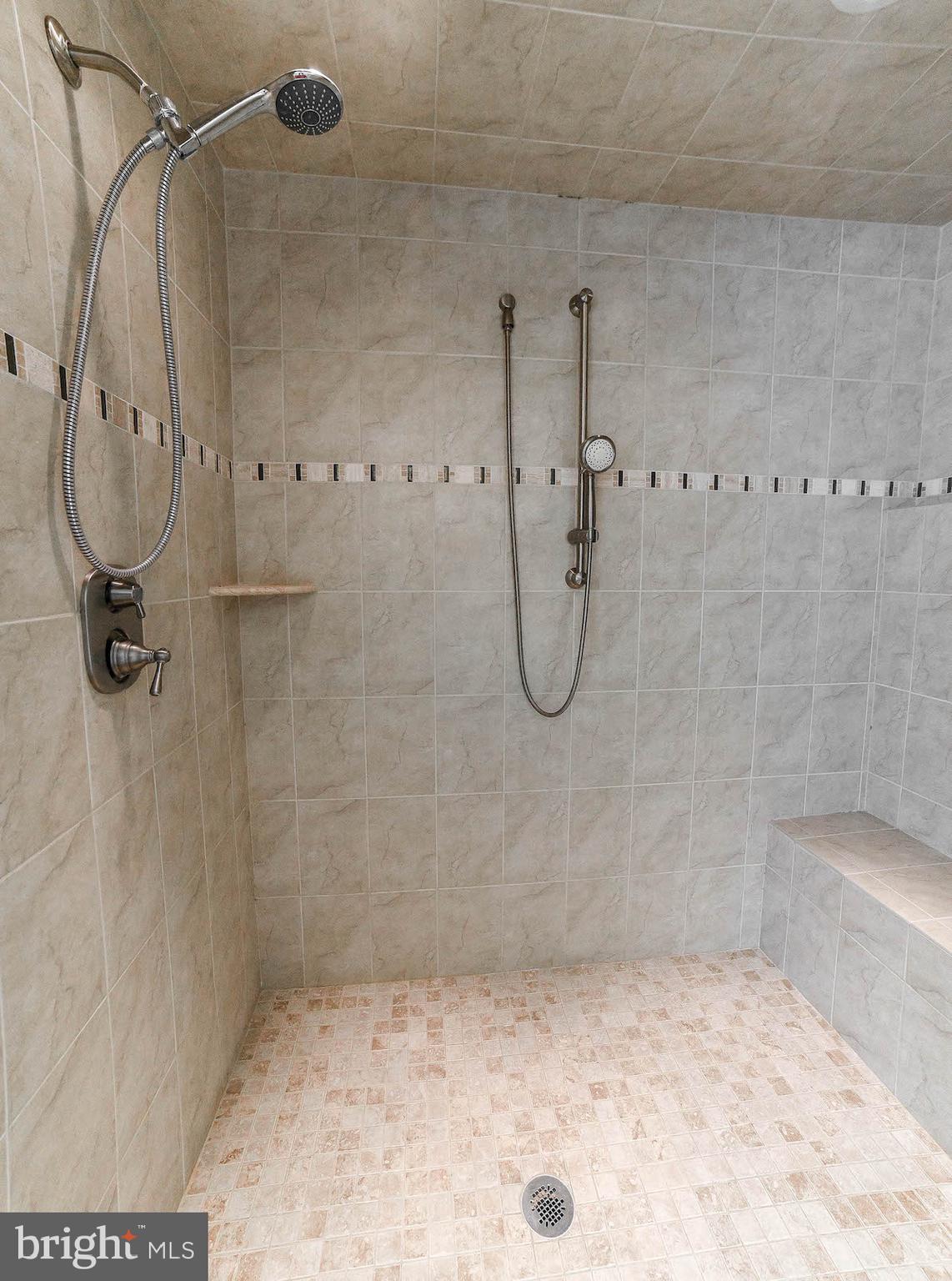 FOREST KNOLLS TWO - Residential