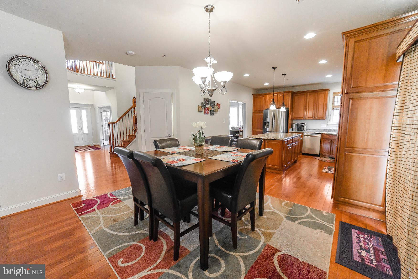 FOREST KNOLLS TWO - Residential