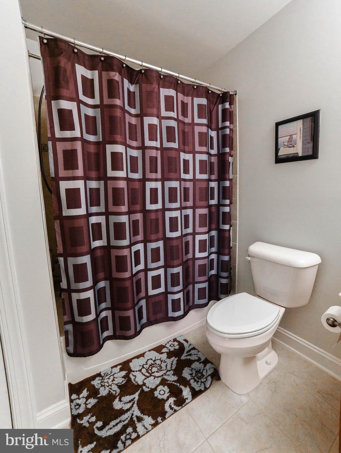 FOREST KNOLLS TWO - Residential