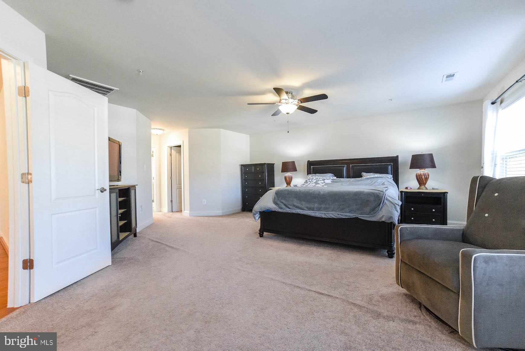 FOREST KNOLLS TWO - Residential