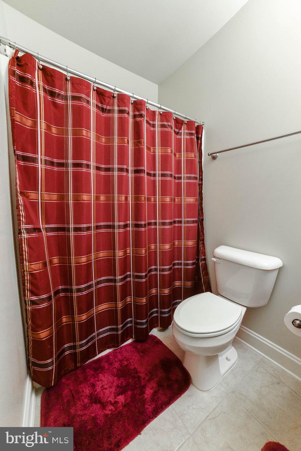 FOREST KNOLLS TWO - Residential