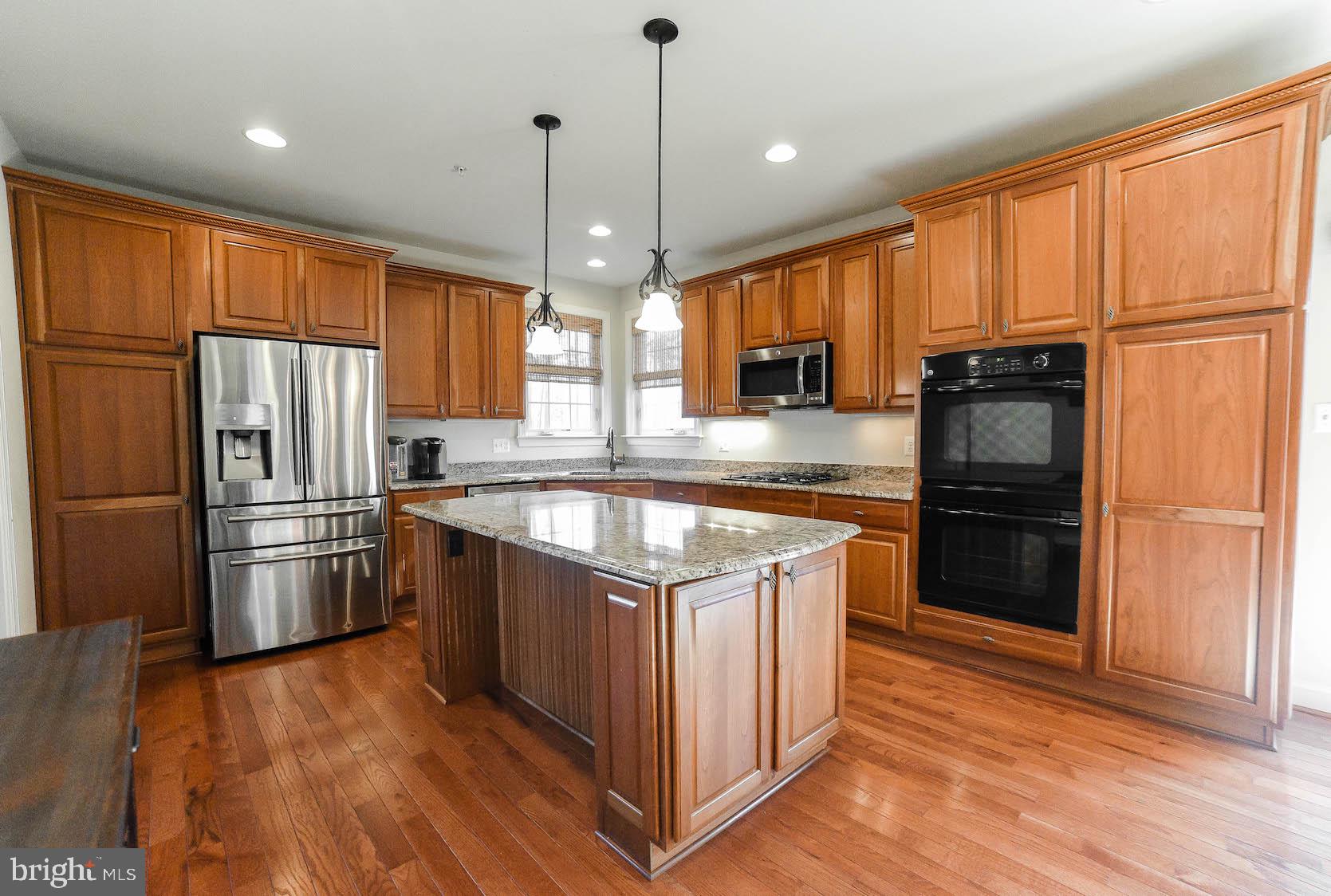 FOREST KNOLLS TWO - Residential