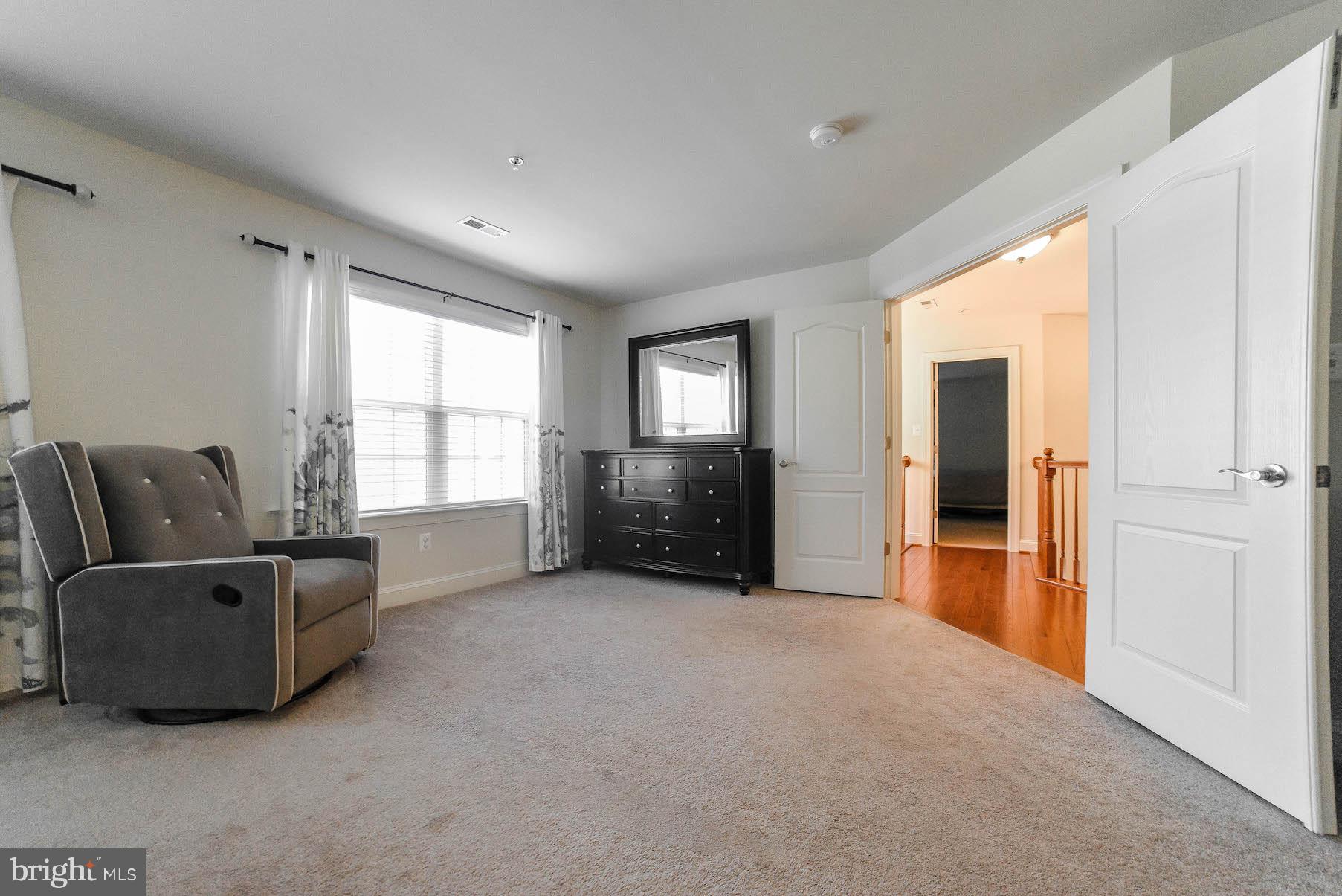 FOREST KNOLLS TWO - Residential