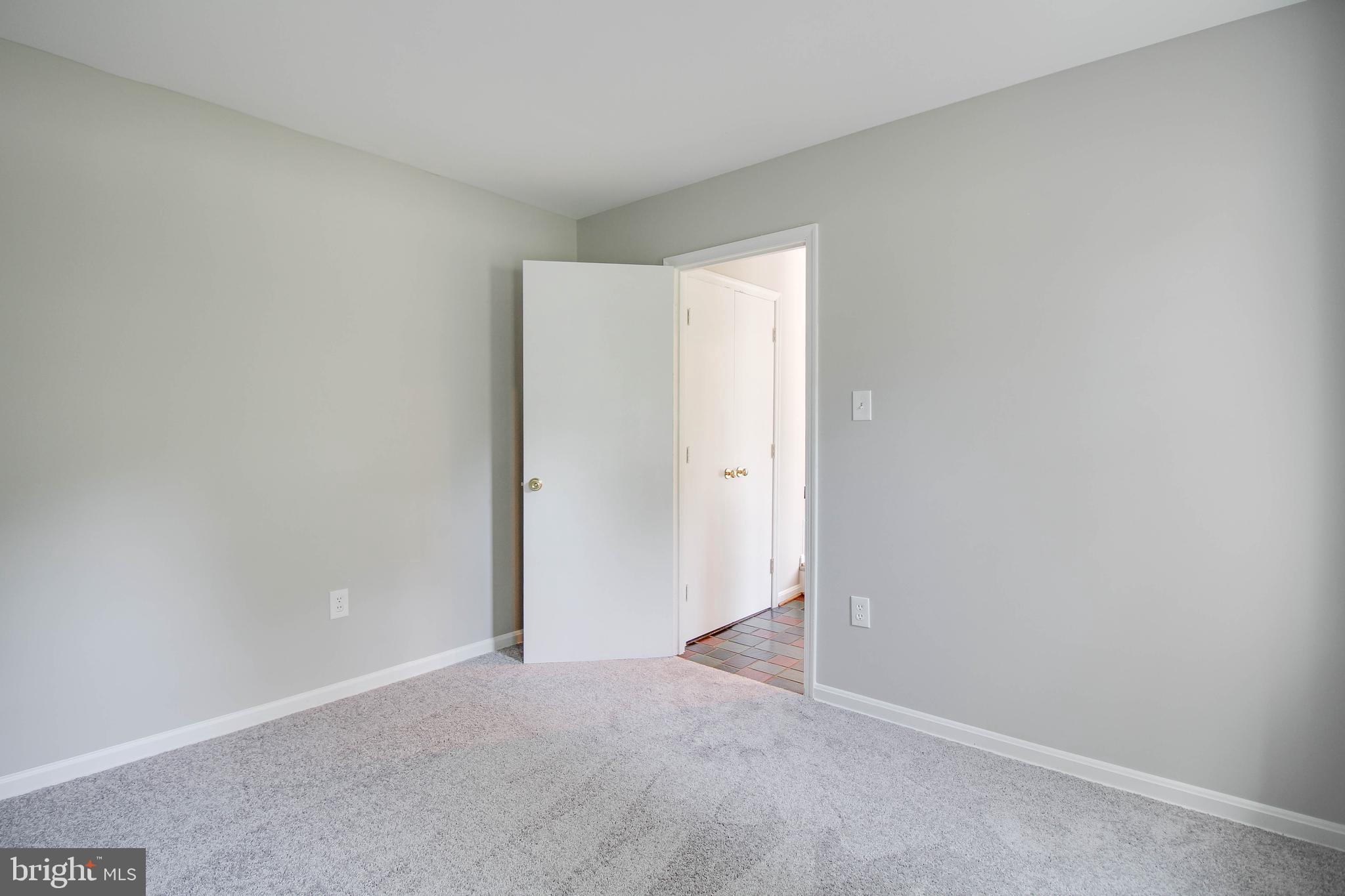 OAKLAND MILLS - Residential