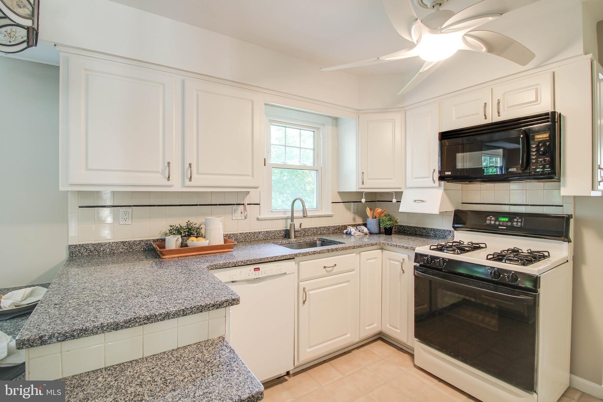 OAKLAND MILLS - Residential