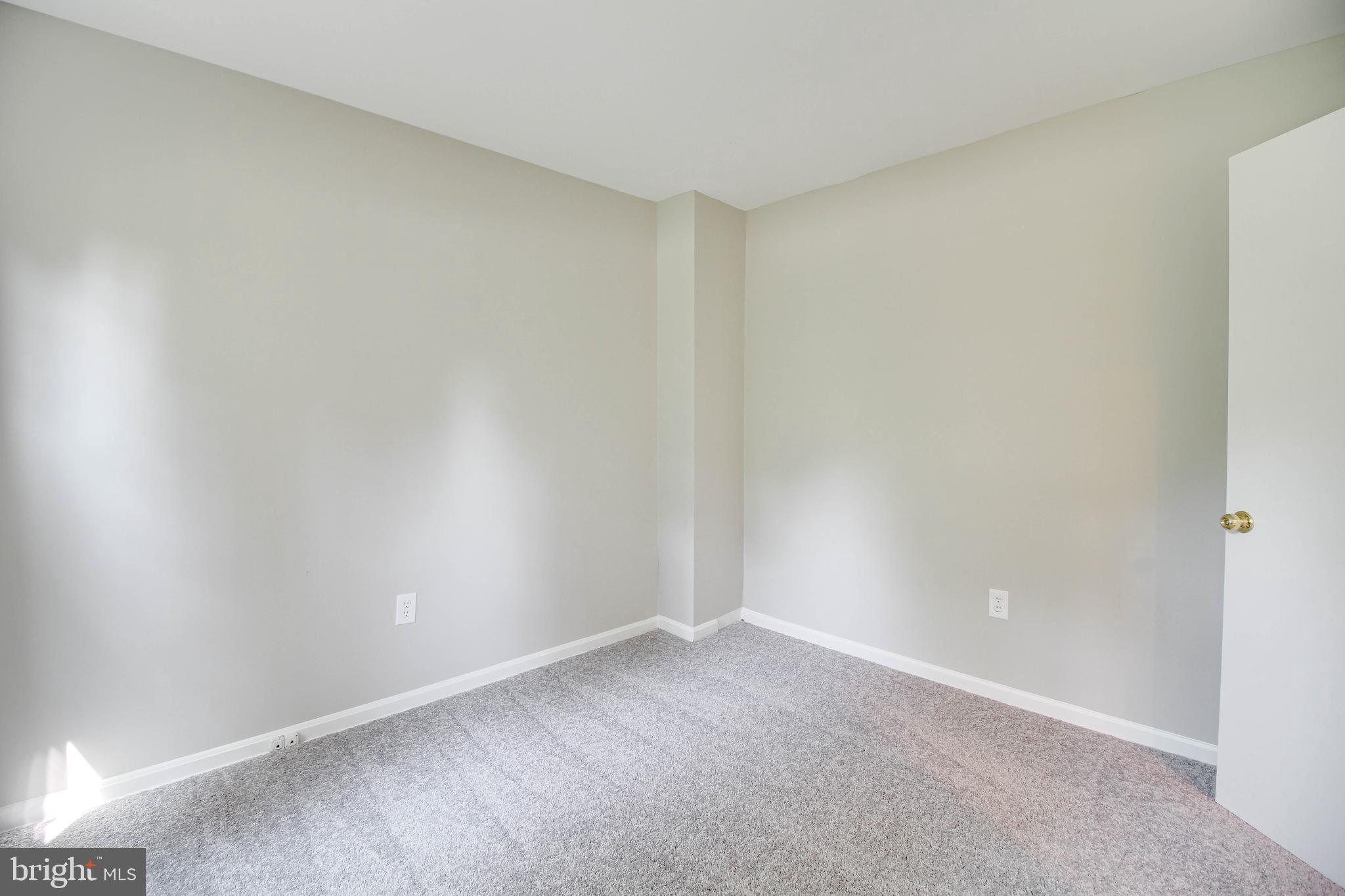 OAKLAND MILLS - Residential