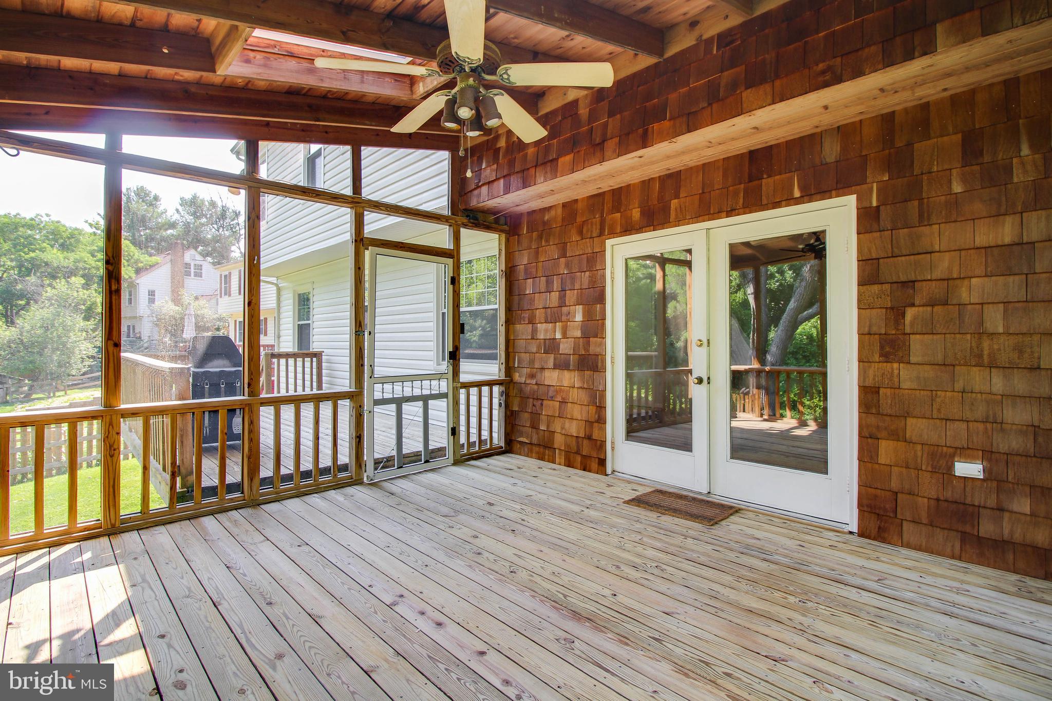 OAKLAND MILLS - Residential