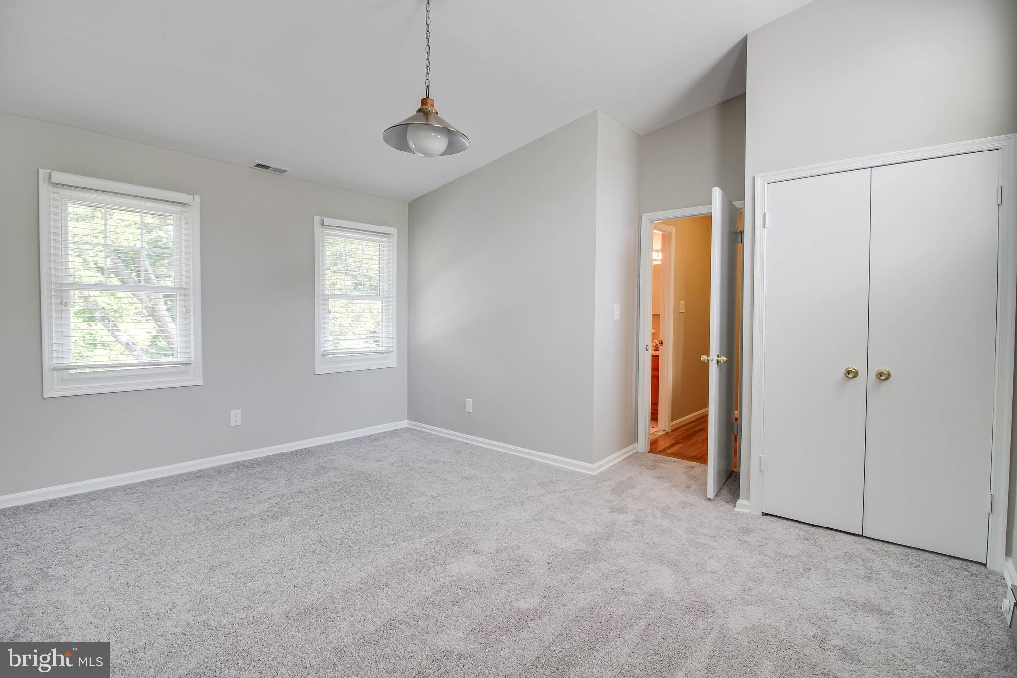 OAKLAND MILLS - Residential