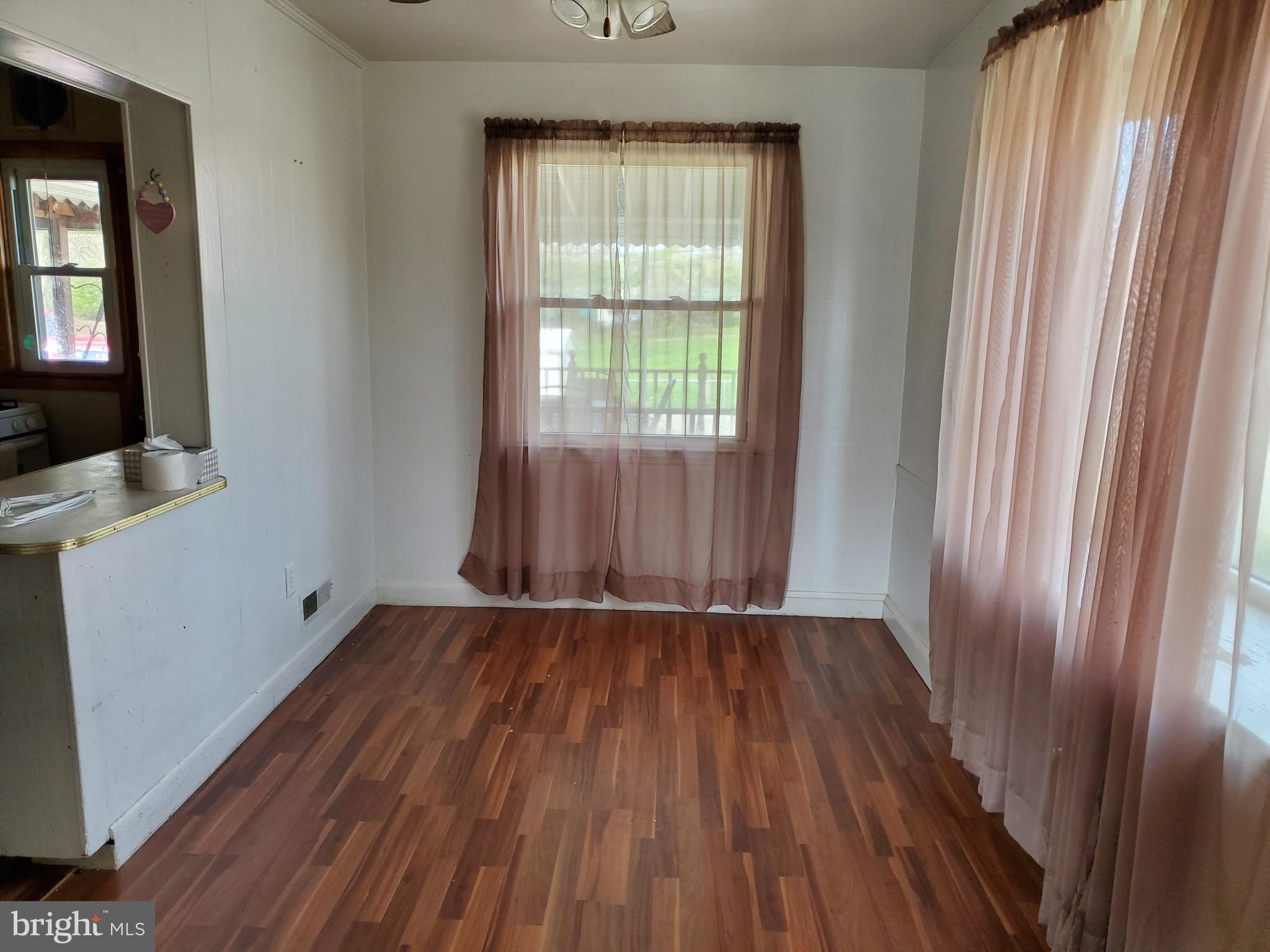 MIDDLESEX - Residential