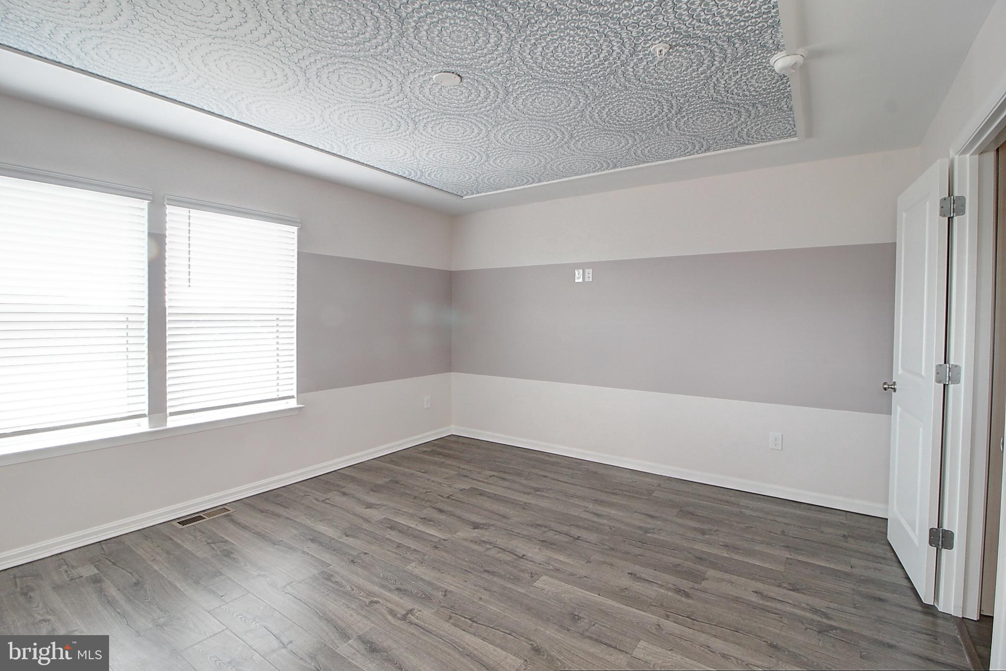 RENN QUARTER - Residential Lease