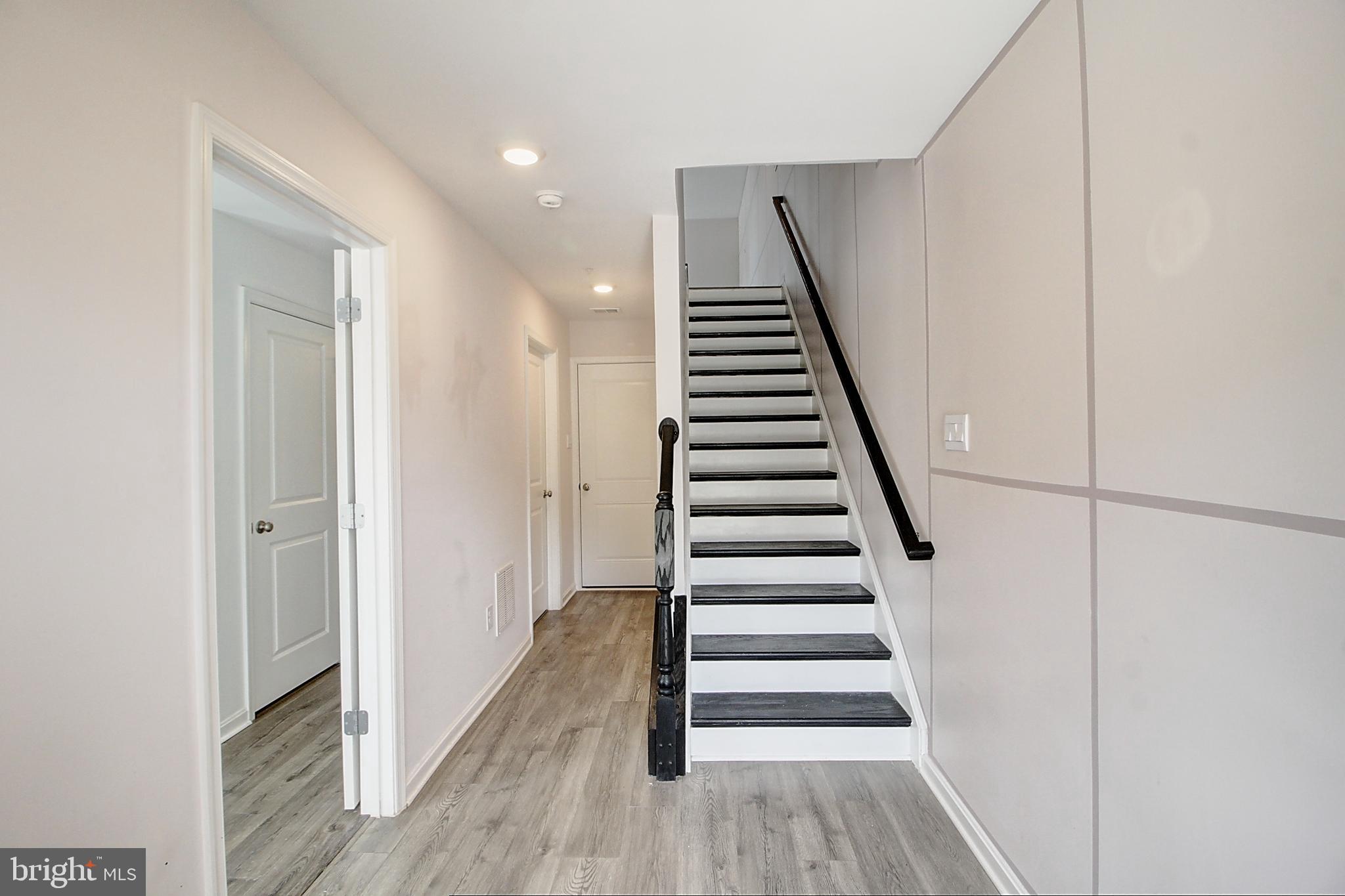 RENN QUARTER - Residential Lease