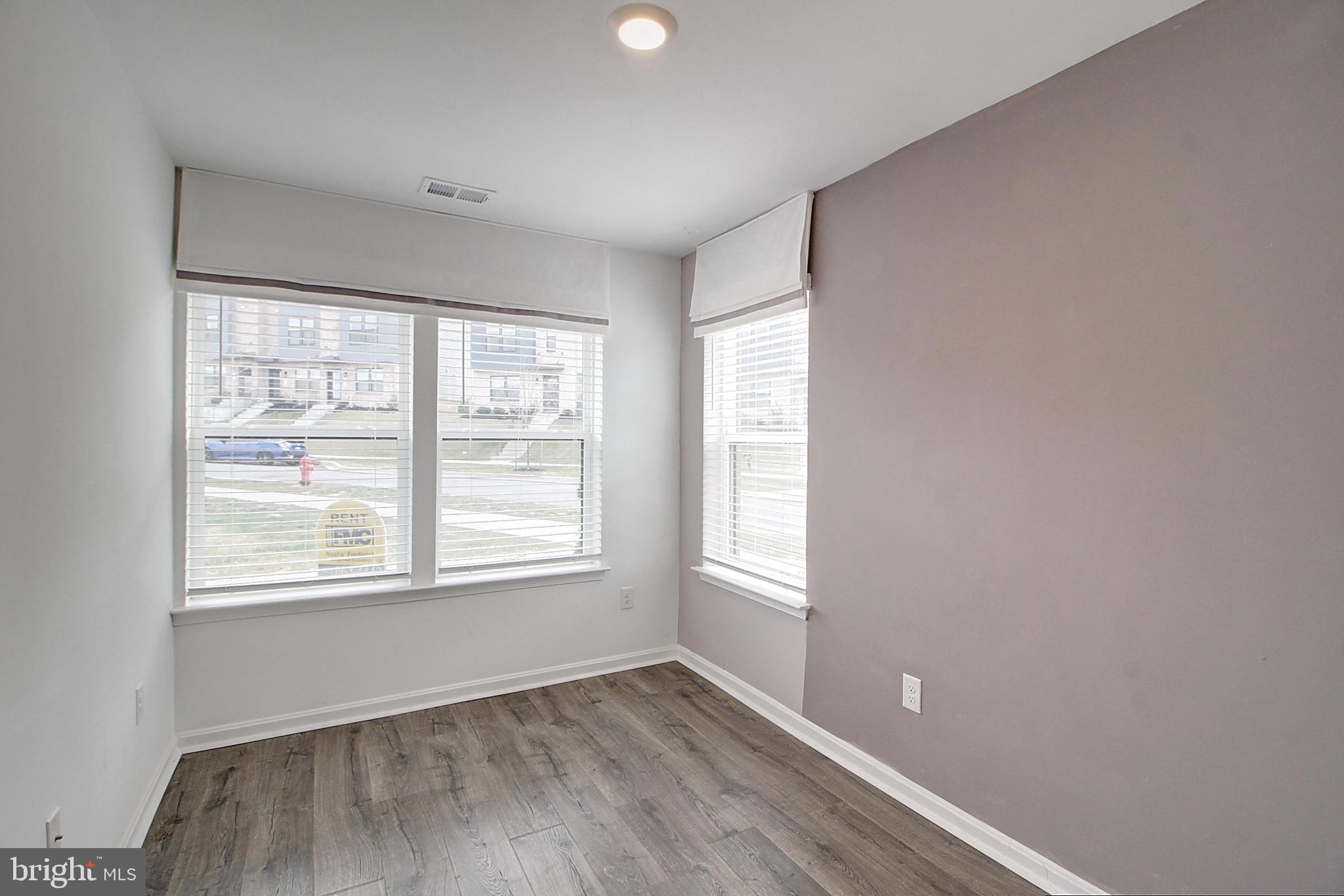 RENN QUARTER - Residential Lease