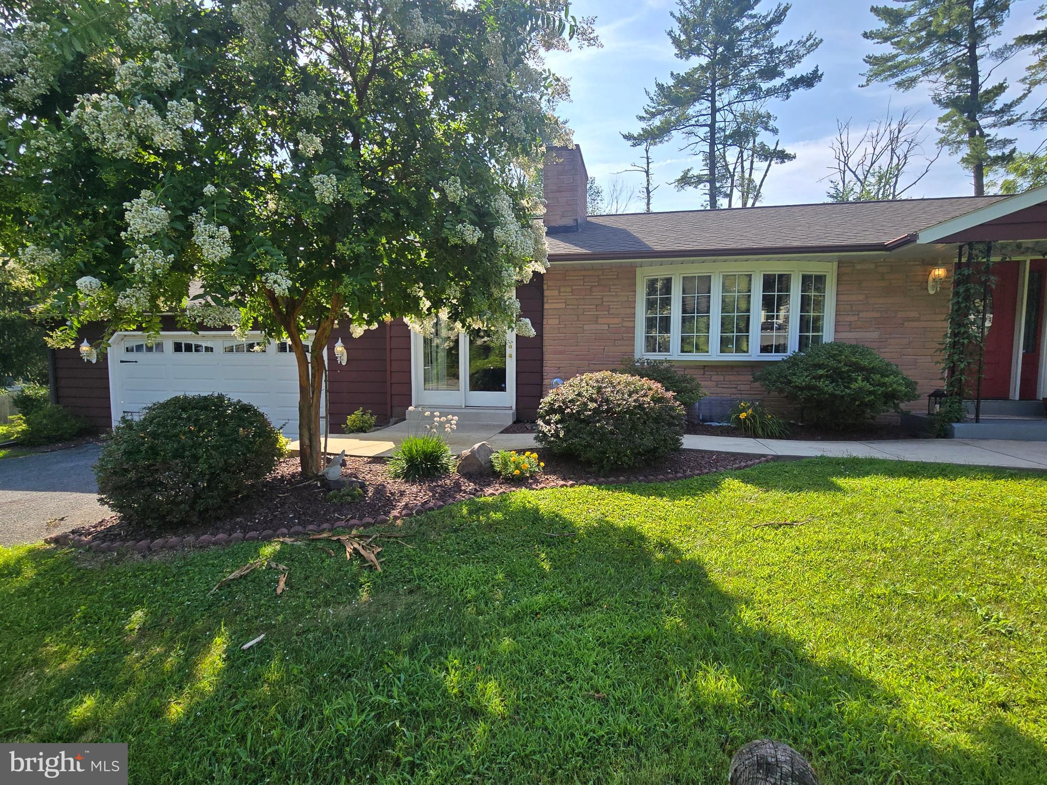 1912 N CHARLOTTE STREET