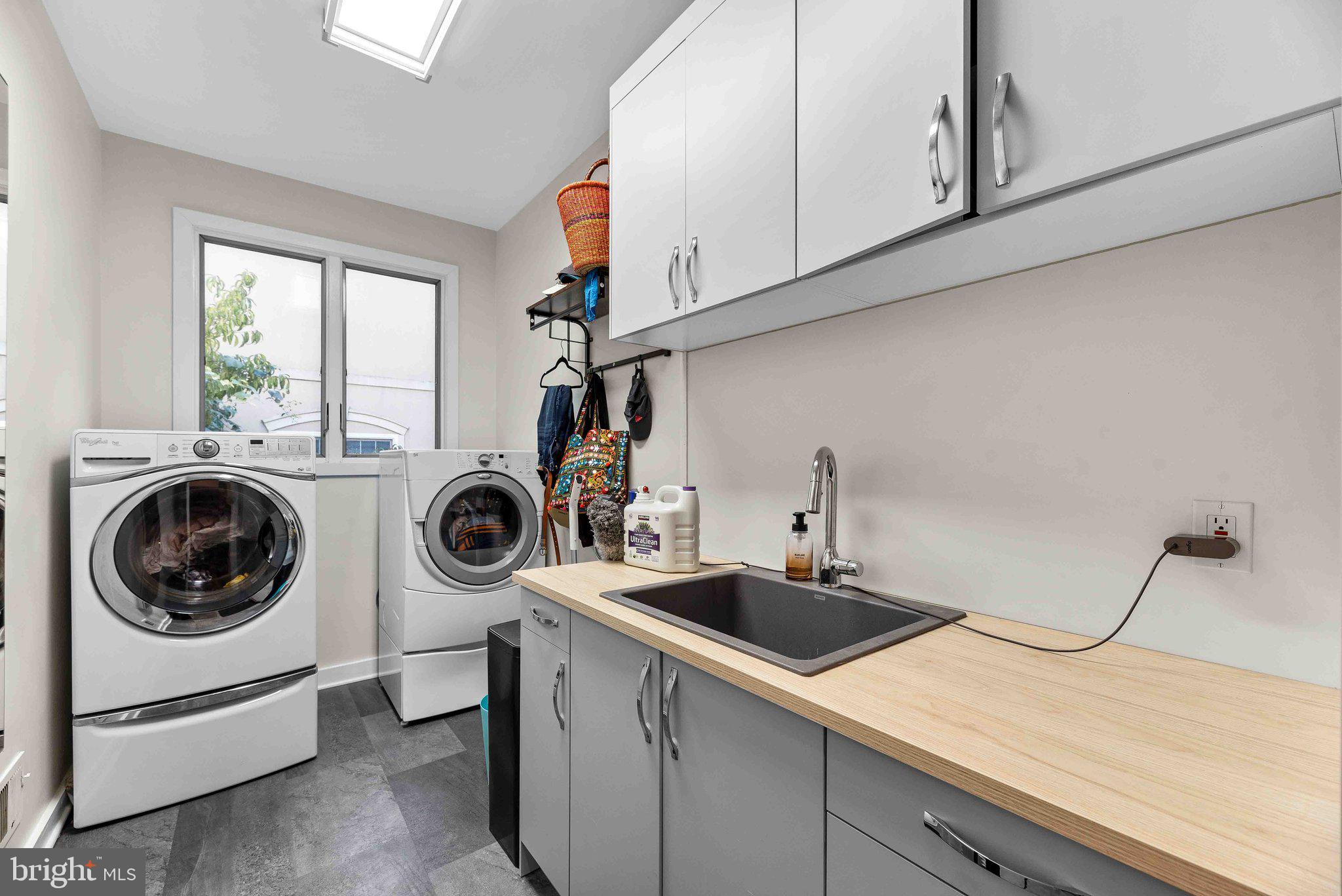 LAKEWOOD ESTATES - Residential